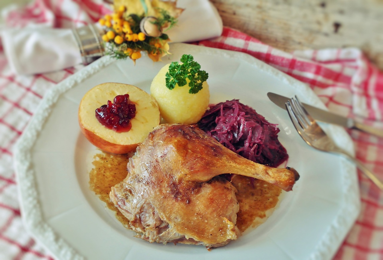 Recette Cuisse de canard confite au four, pommes sautées à la sarladaise